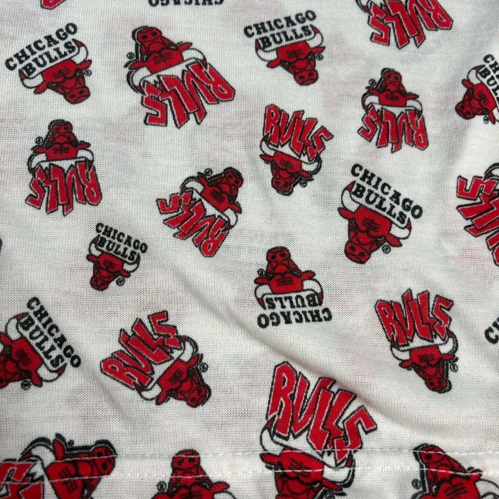 Vintage Chicago Bulls KIDS T-Shirt and Shorts Set Made in USA Red White M 5-6